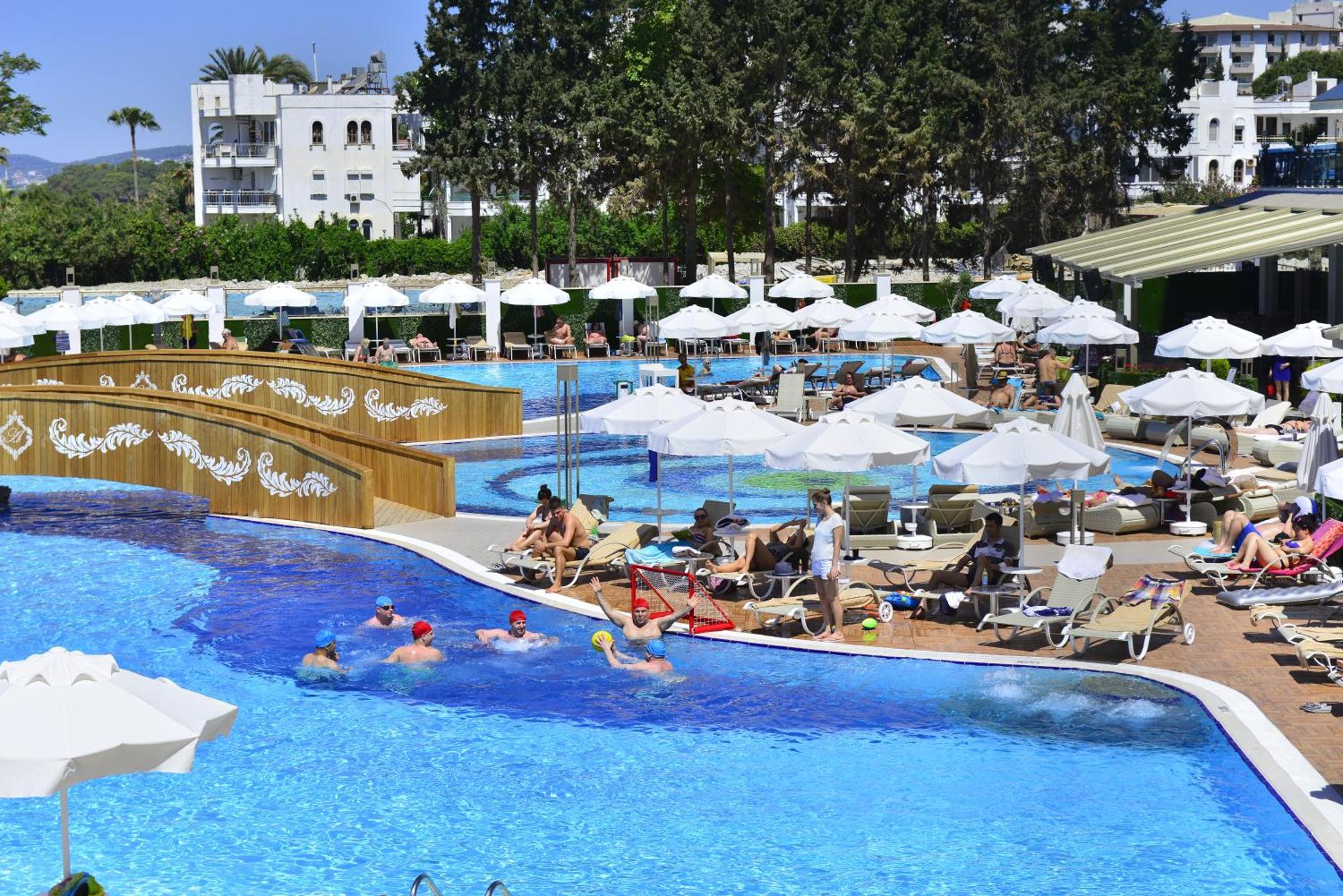 Azura Deluxe Resort & Spa Avsallar Exterior photo